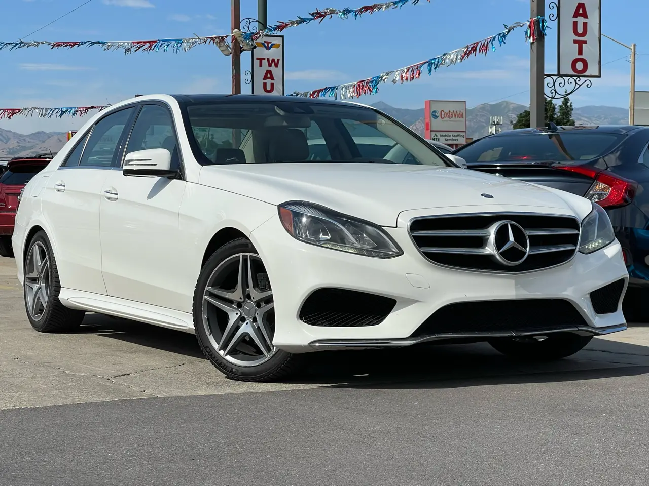2014 Mercedes-Benz E-Class E350 Luxury 4MATIC photo 4