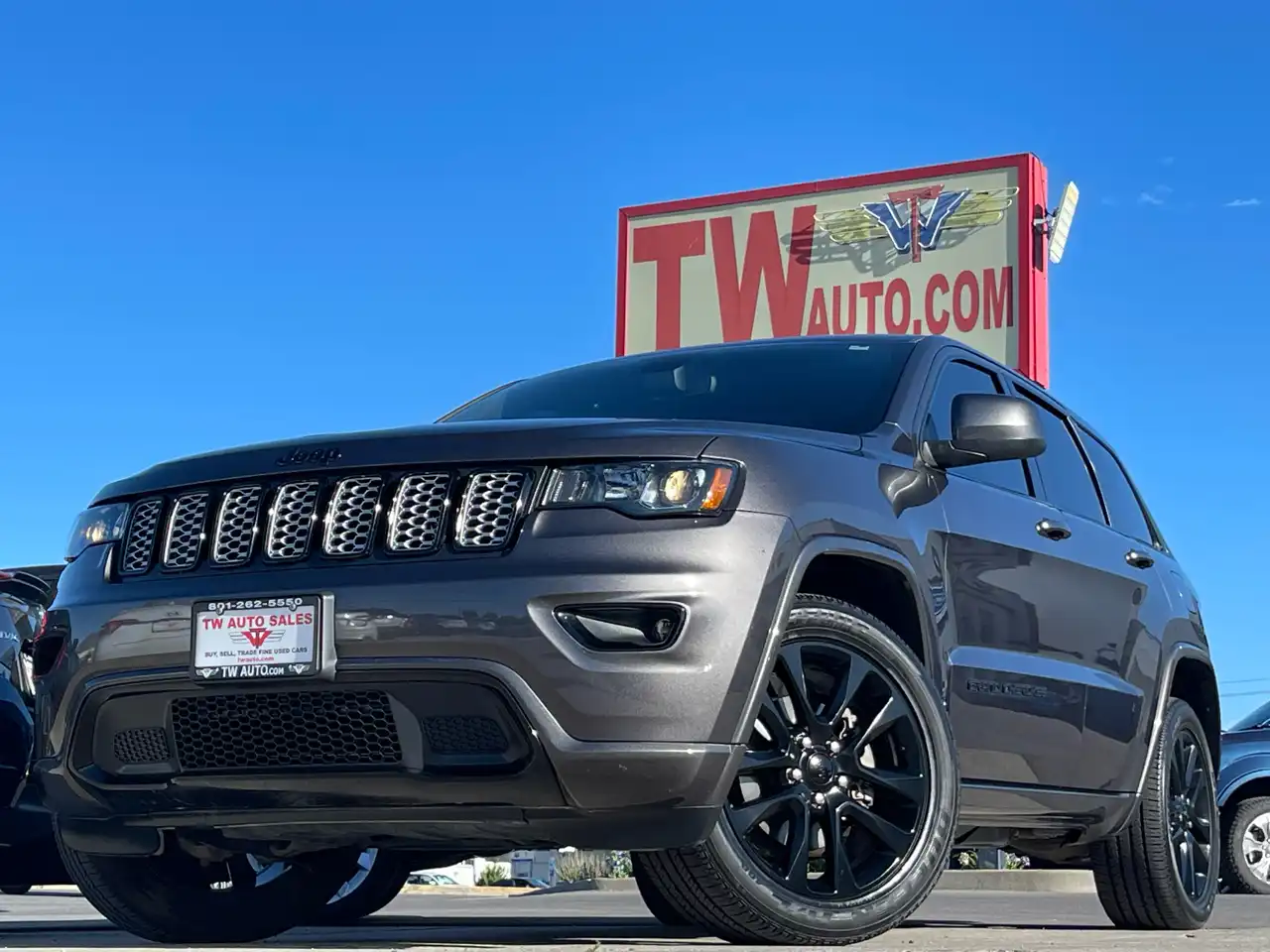 2019 Jeep Grand Cherokee Altitude 4WD's photo