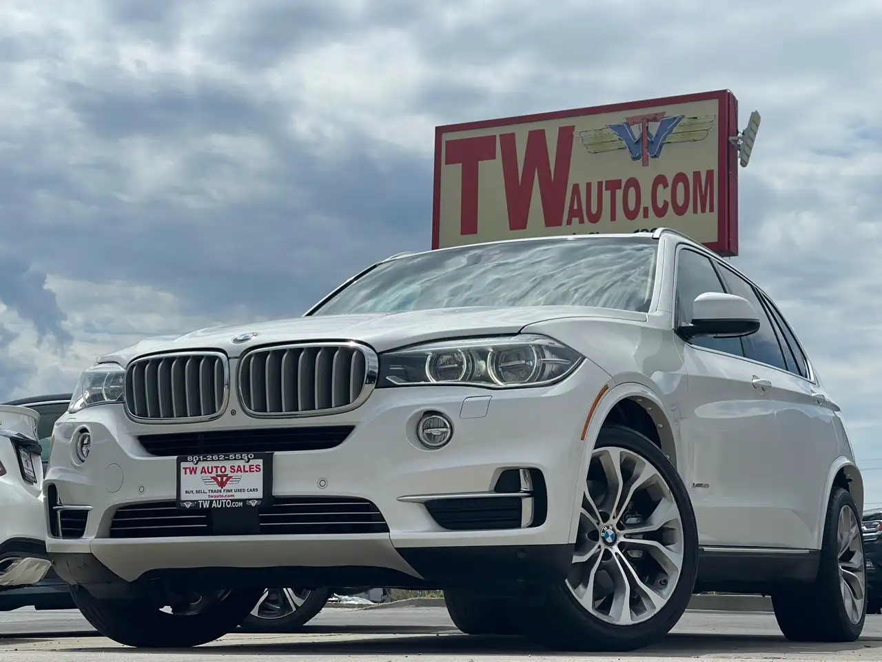 2015 BMW X5 xDrive50i Luxury Line's photo