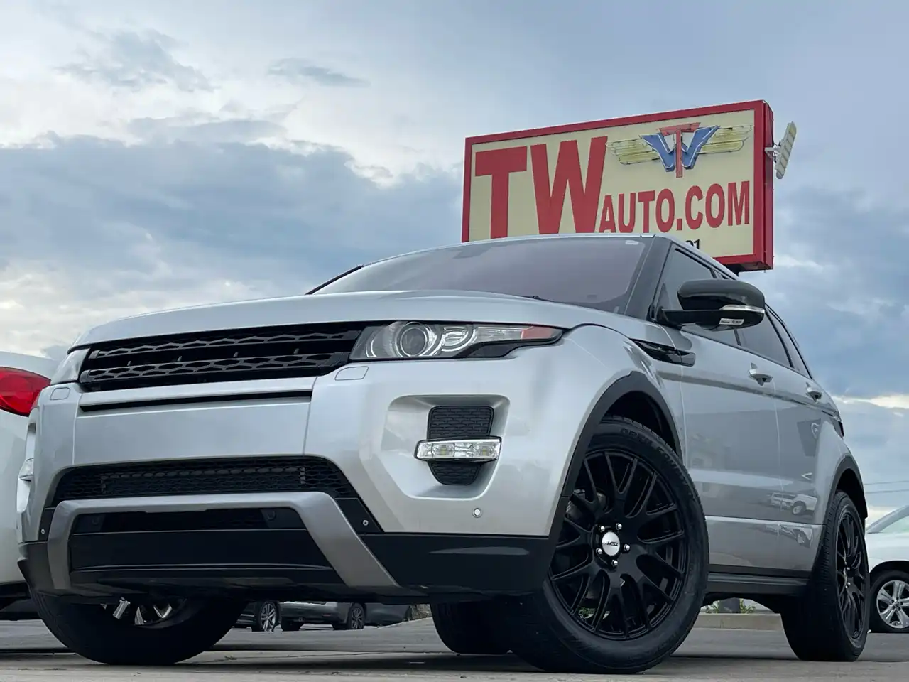 2012 Land Rover Range Rover Evoque Pure Plus 5 Door's photo