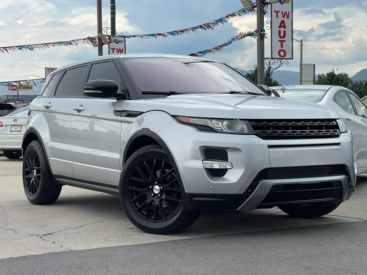 2012 Land Rover Range Rover Evoque Pure Plus 5 Door photo 3