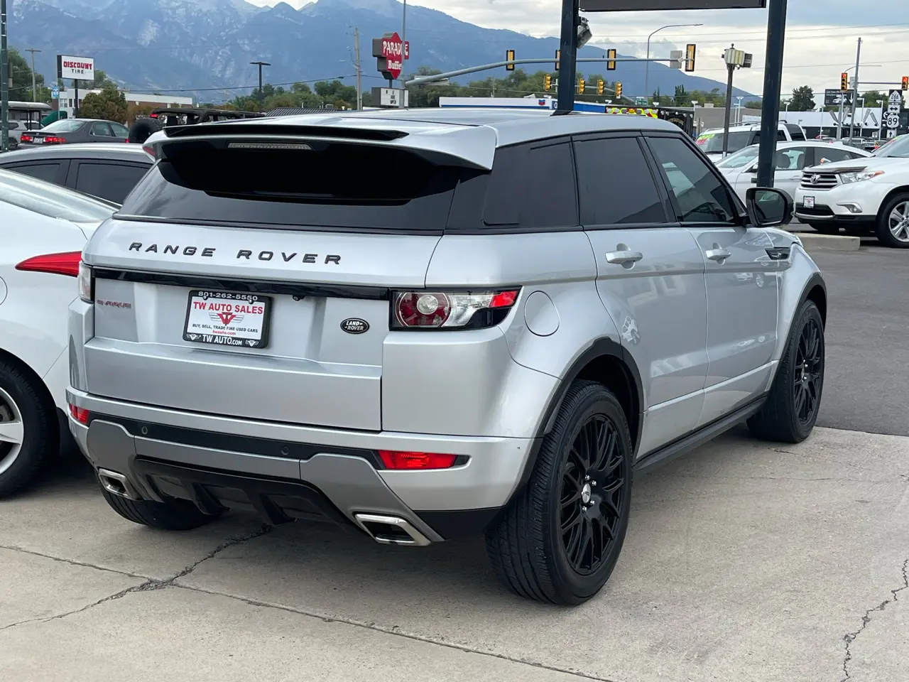 2012 Land Rover Range Rover Evoque Pure Plus 5 Door photo 5