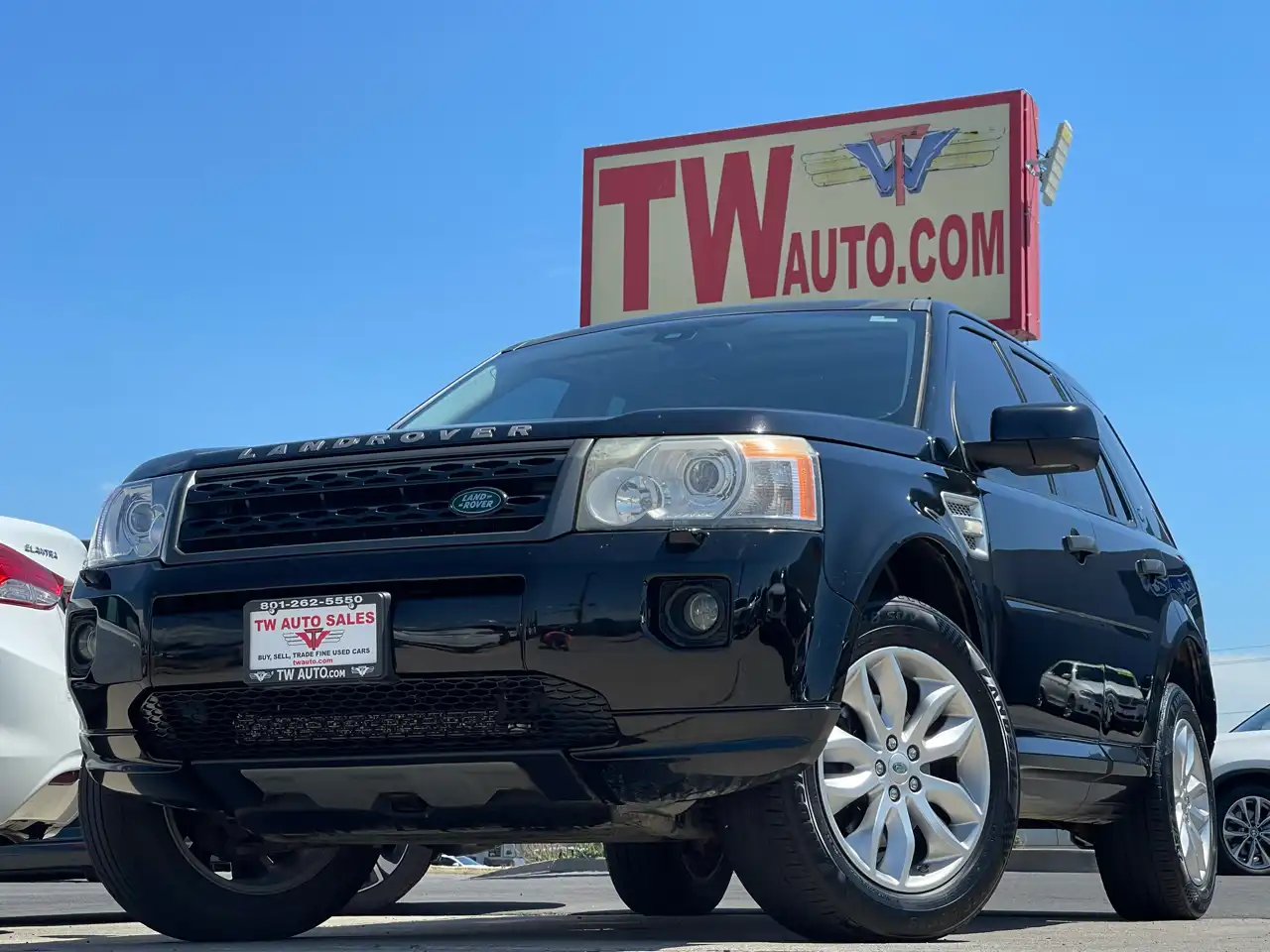 2011 Land Rover LR2 Base's photo