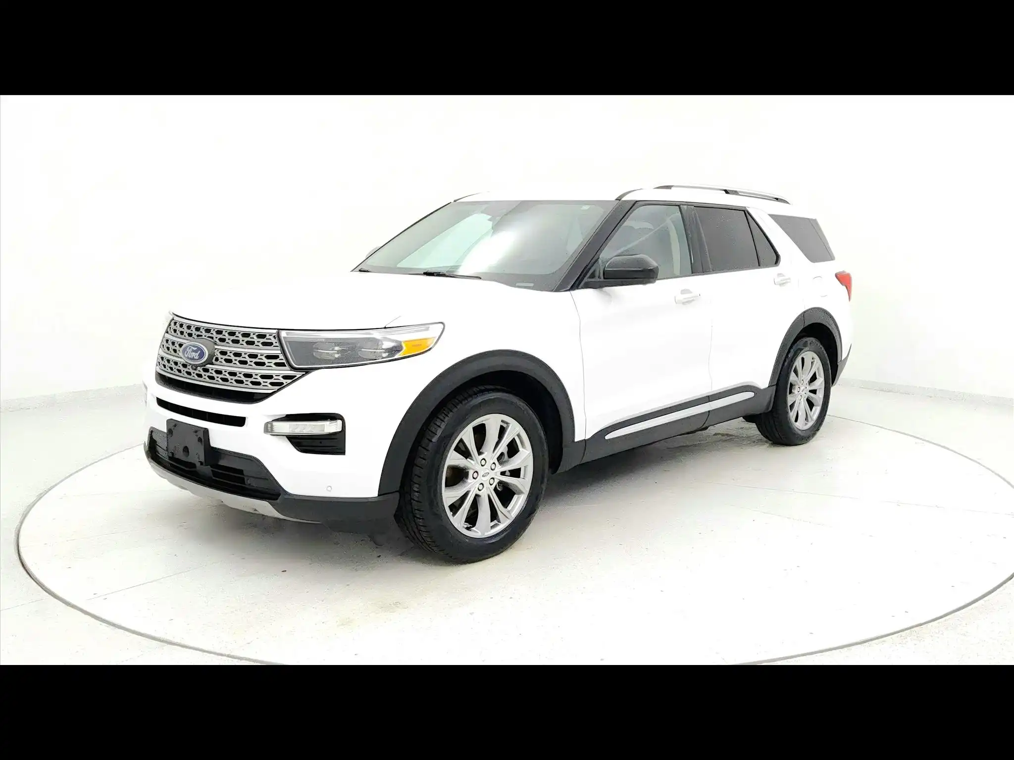 2022 Ford Explorer Limited RWD's photo