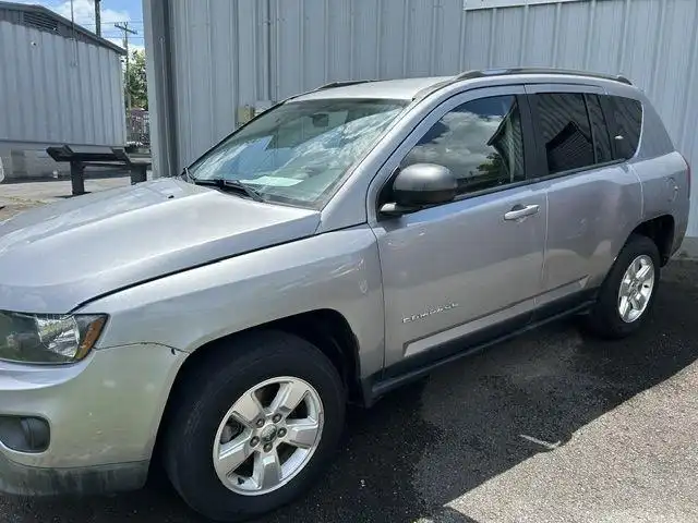 2015 Jeep Compass Sport's photo