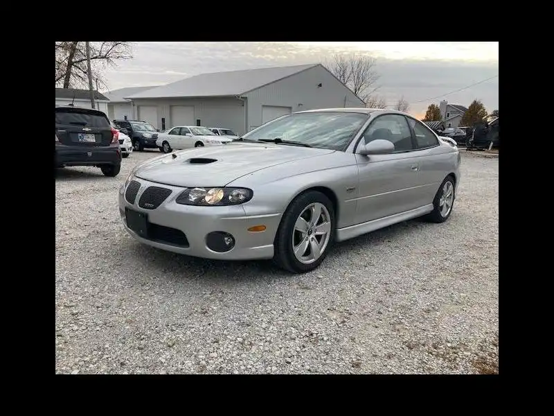 2005 Pontiac GTO Base's photo