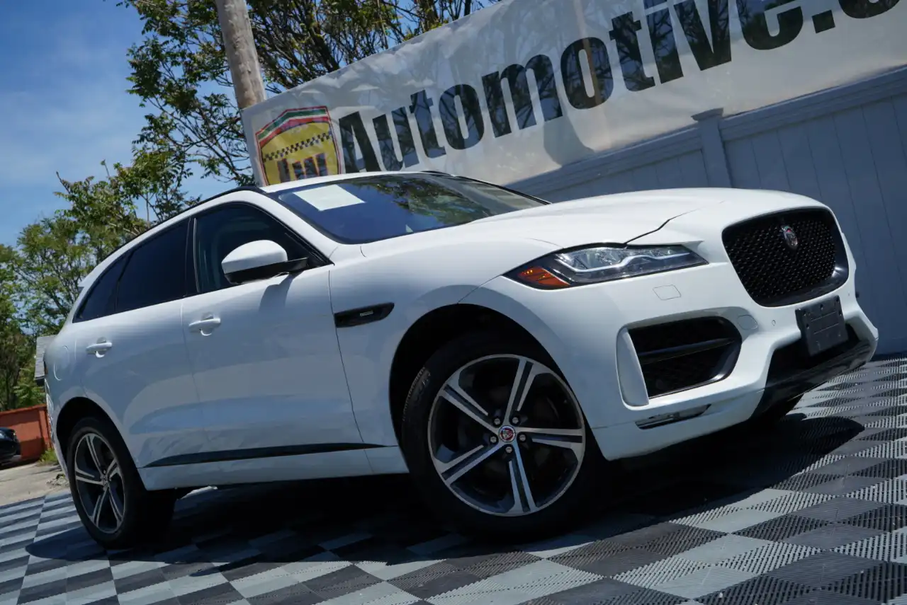 2020 Jaguar F-PACE 25t R-Sport AWD's photo