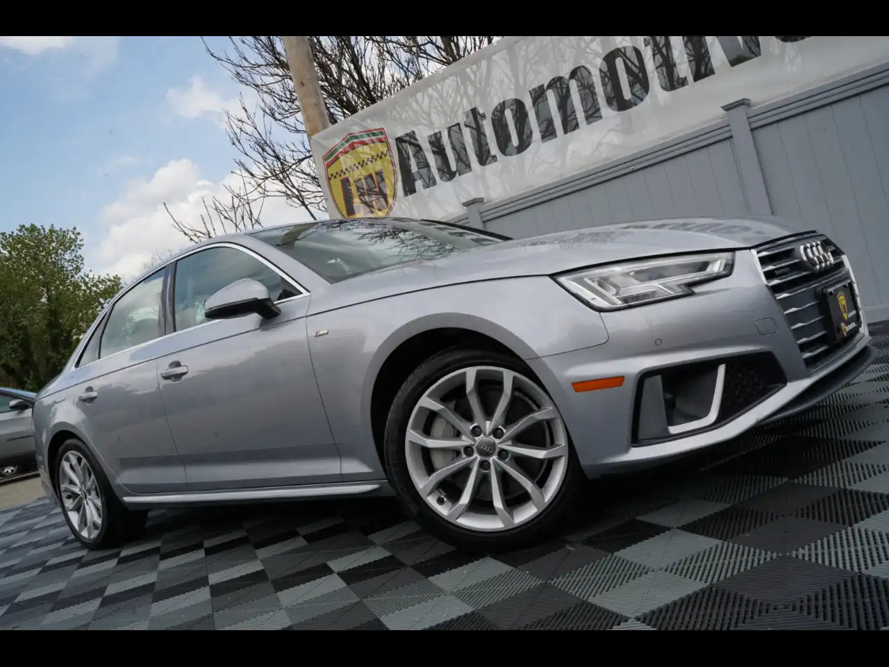 2019 Audi A4 2.0T quattro S tronic Premium Plus's photo