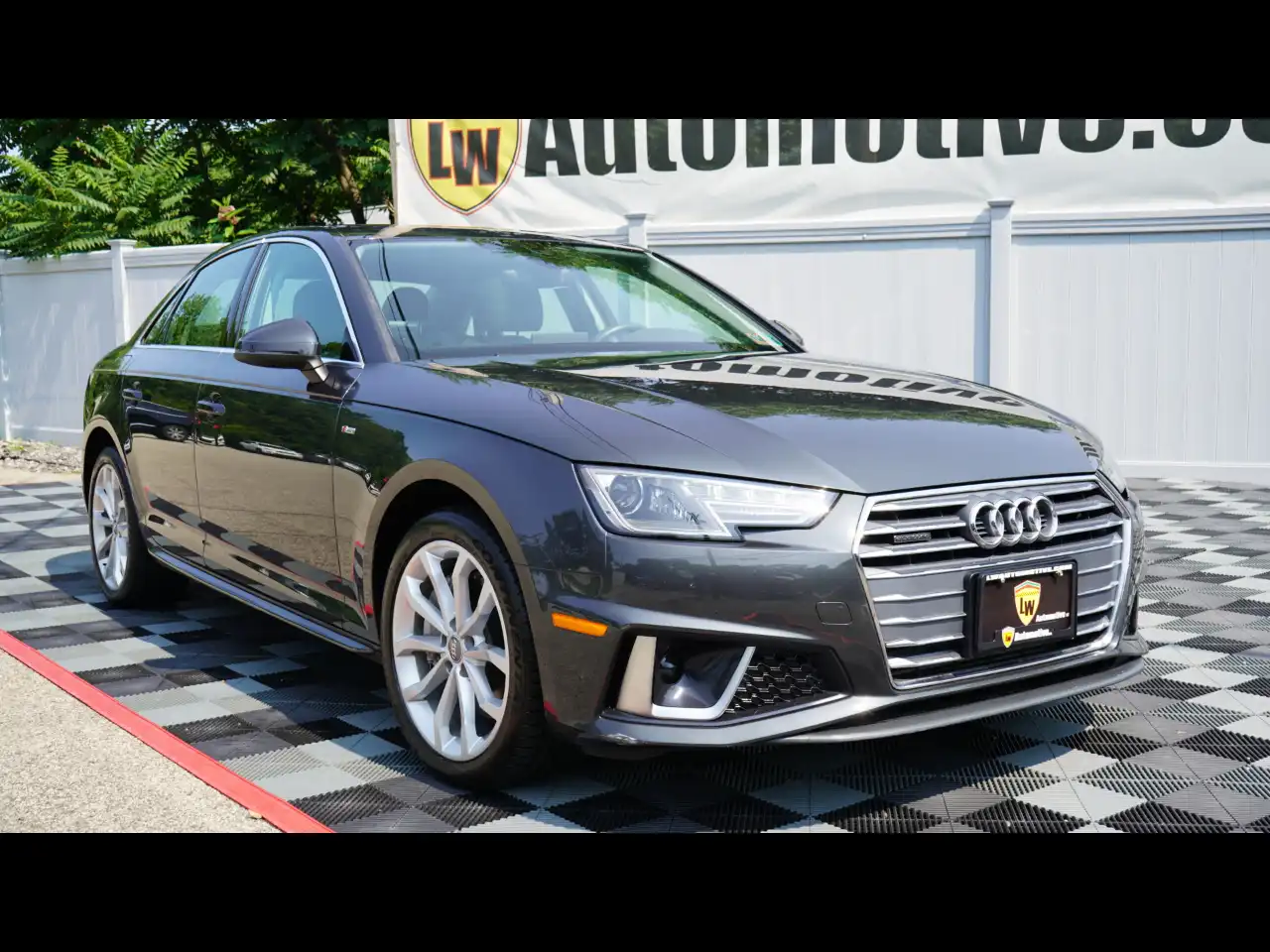 2019 Audi A4 2.0T quattro S tronic Premium's photo