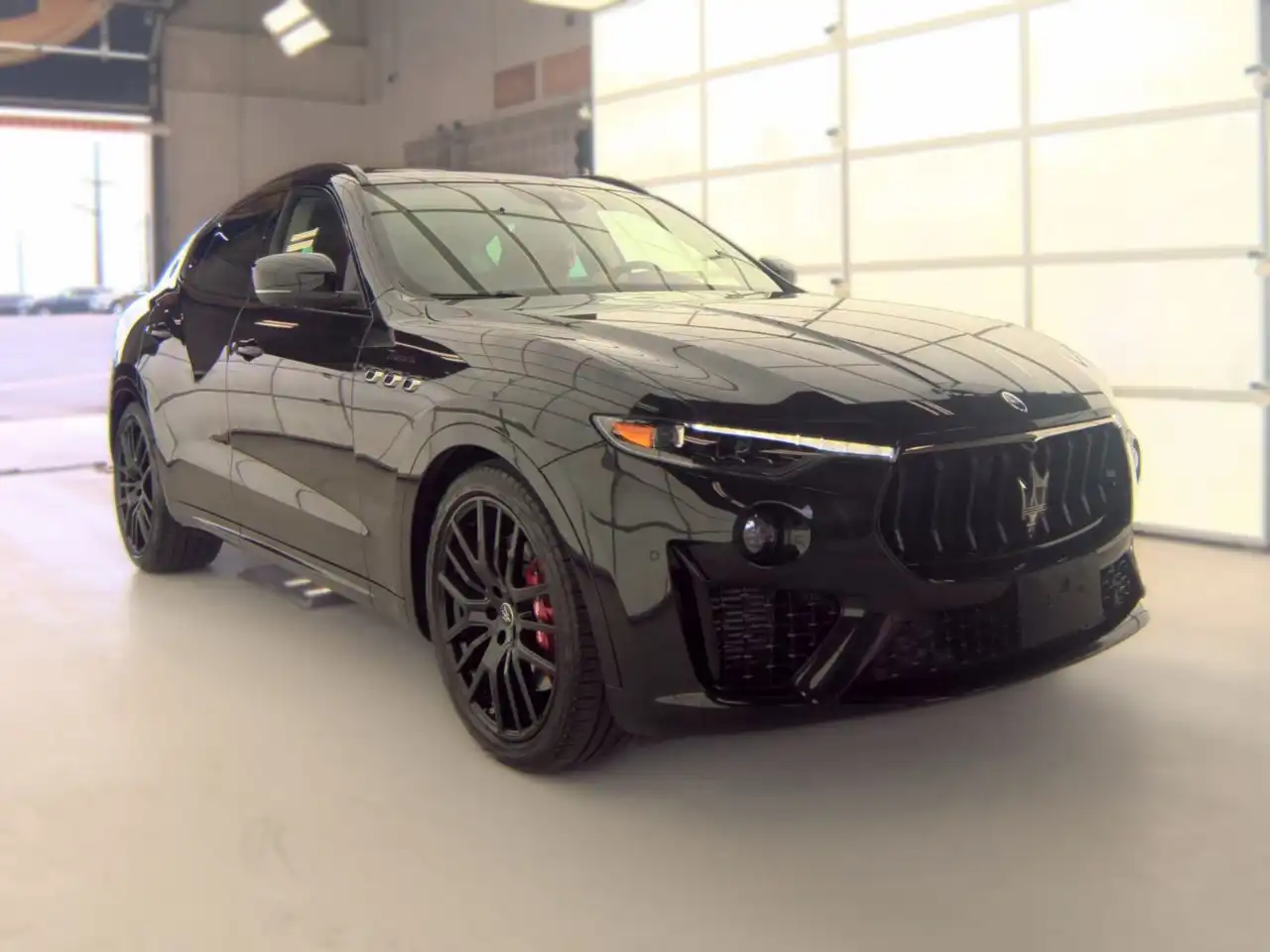 2023 Maserati Levante Modena's photo