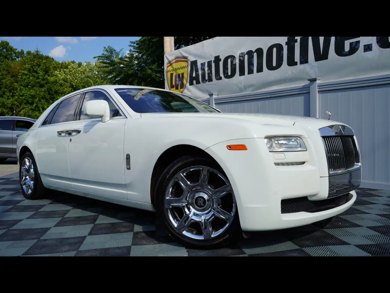 2011 Rolls-Royce Ghost Base photo 1