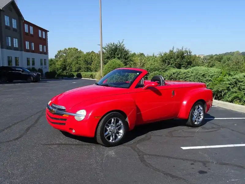 2003 Chevrolet SSR LS's photo