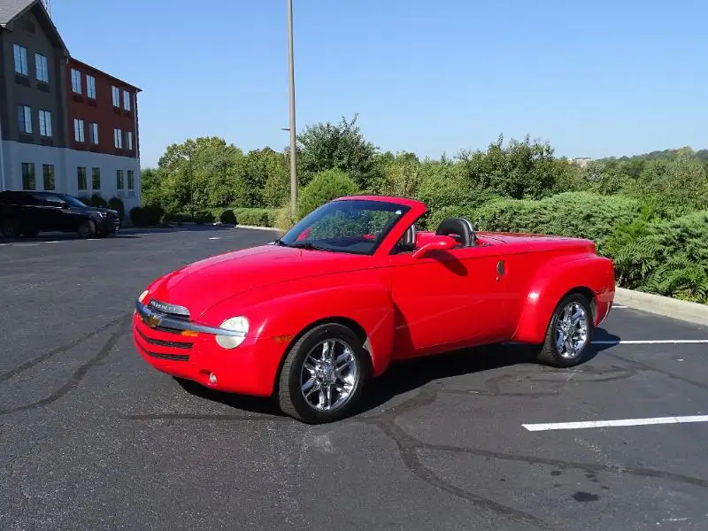 2003 Chevrolet SSR LS's photo