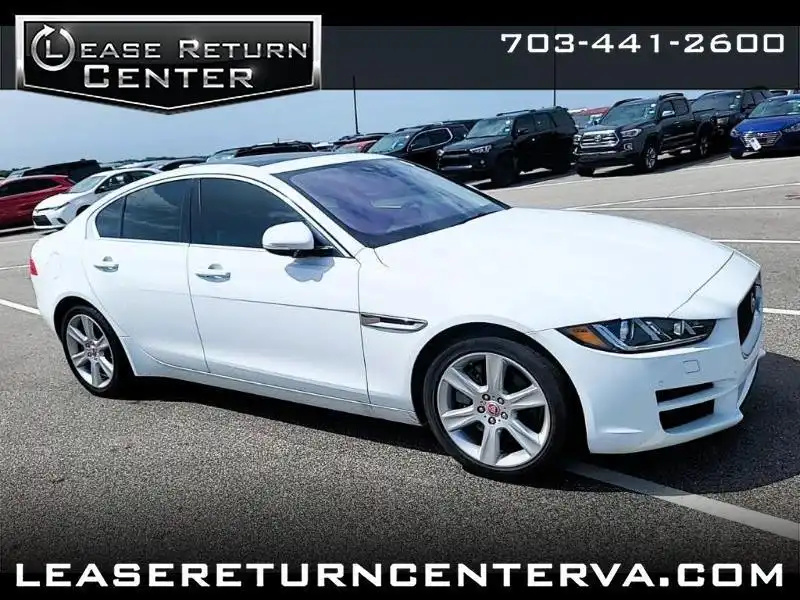 2018 Jaguar XE 25t Prestige's photo