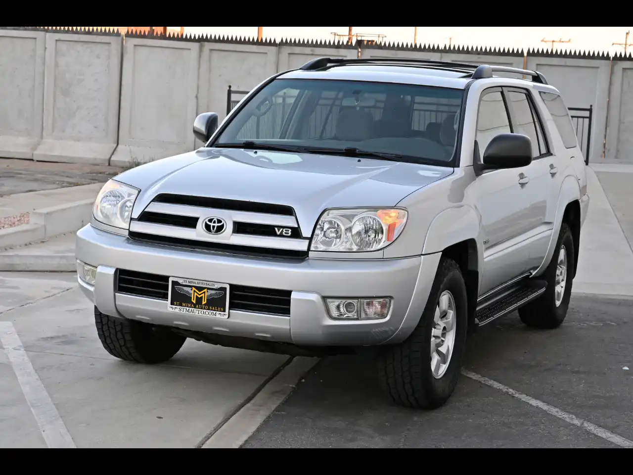 2004 Toyota 4Runner SR5 V8's photo