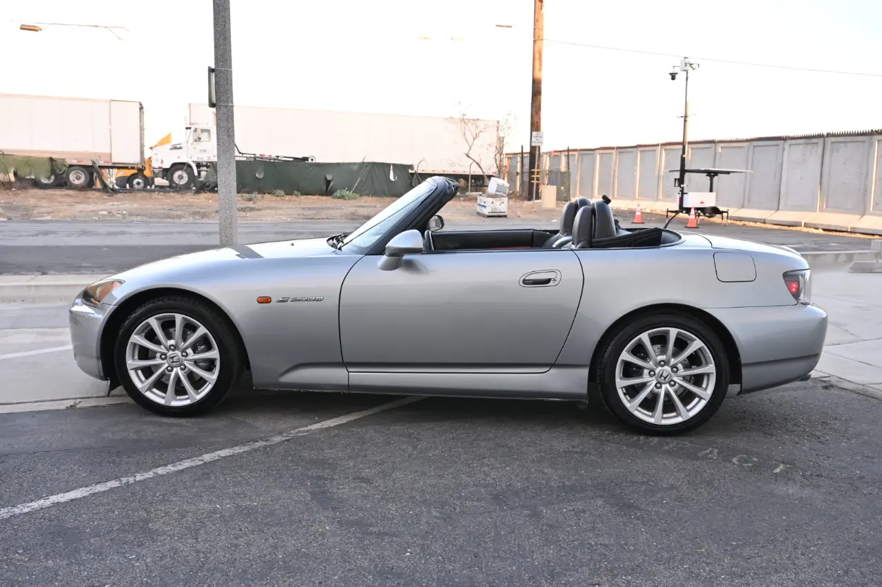 2006 Honda S2000 Base photo 5