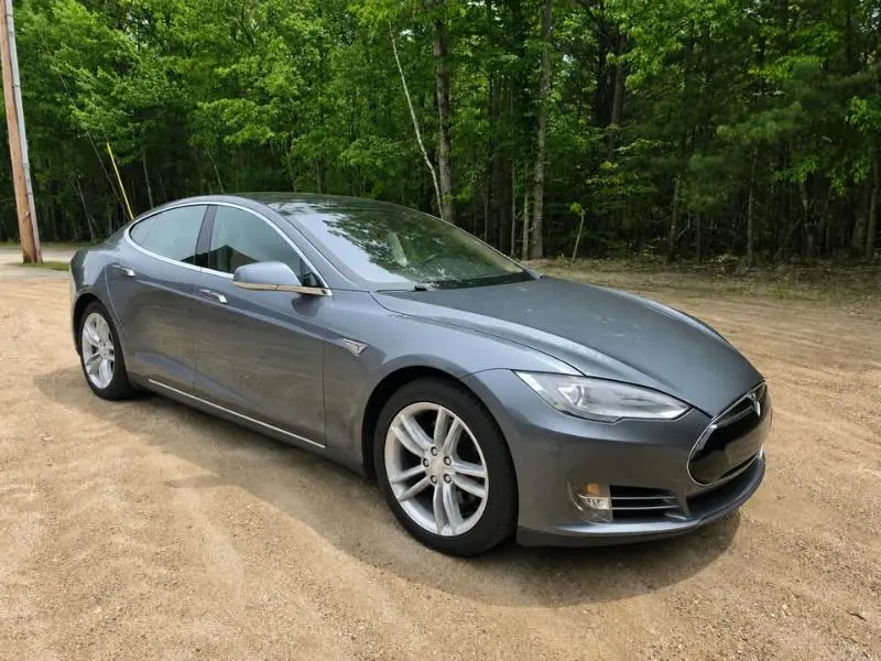 2013 Tesla Model S 85 kWh photo 4