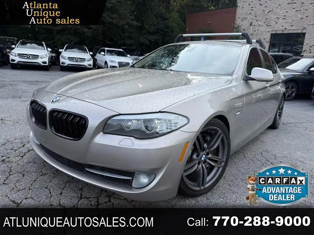 2011 BMW 5 Series 535i Sedan's photo