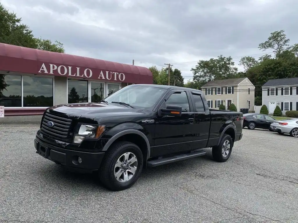 2011 Ford F-150 XL 4WD SuperCab 145 in's photo