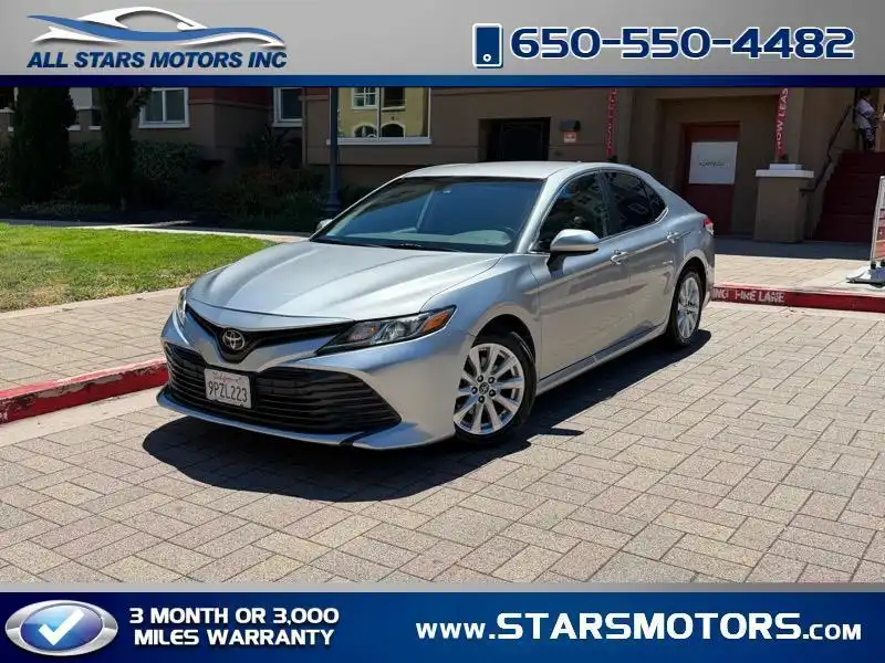 2019 Toyota Camry 2.5 Auto LE's photo