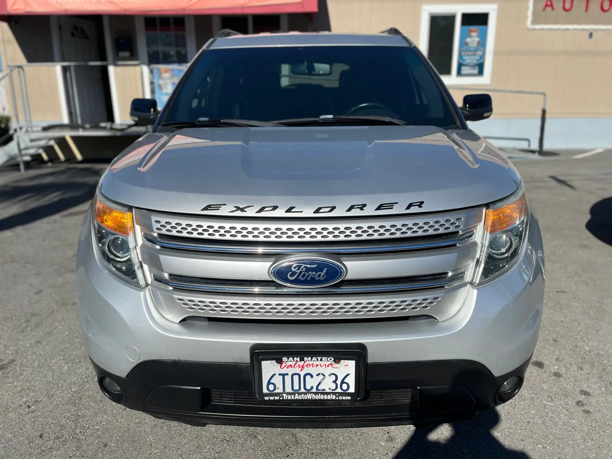 Vehicle Image 2