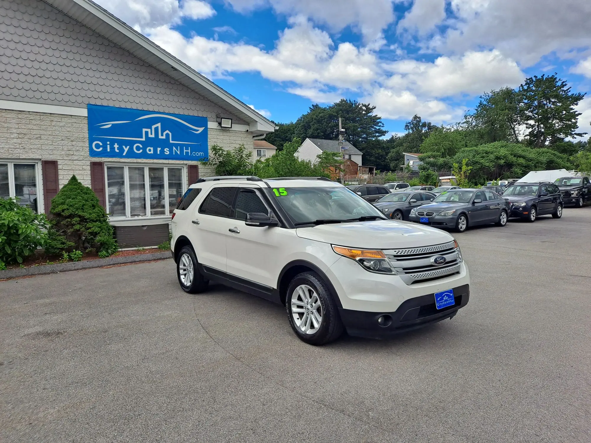 Vehicle Image 2