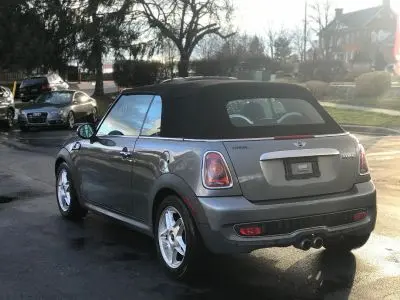 2009 MINI Cooper S photo 3