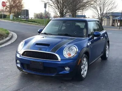 2007 MINI Cooper S photo 2