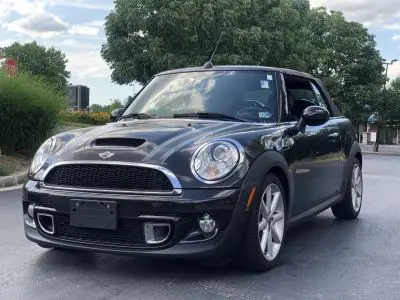 2013 MINI Cooper S photo 3