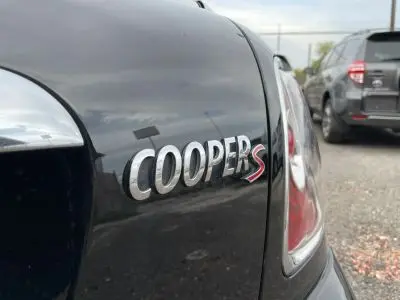 2011 MINI Cooper S photo 5