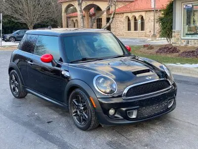2011 MINI Cooper S photo 4