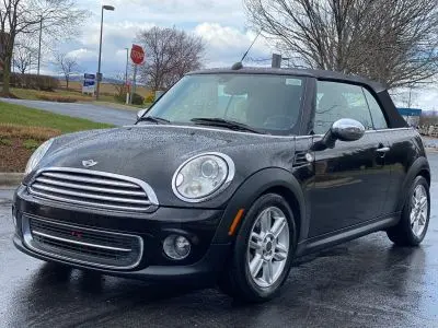 2011 MINI Cooper Base photo 3