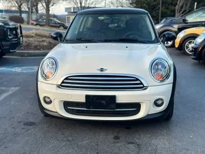 2013 MINI Cooper Base photo 5