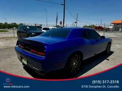 2018 Dodge Challenger SXT photo 5
