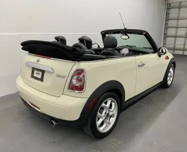 2011 MINI Cooper Base photo 5