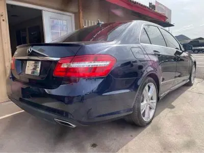 2013 Mercedes-Benz E-Class E350 Luxury photo 5