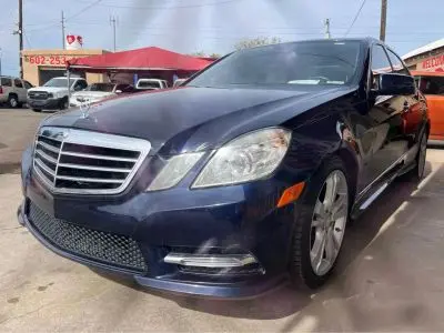 2013 Mercedes-Benz E-Class E350 Luxury photo 2