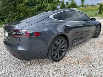 2017 Tesla Model S 75 photo 3