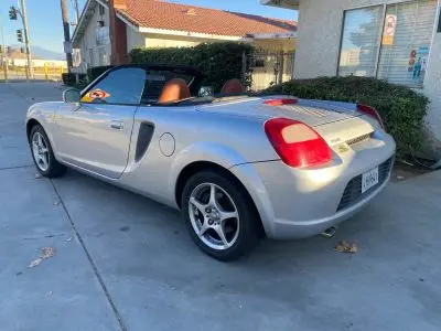 2001 Toyota MR2 Spyder Base photo 3
