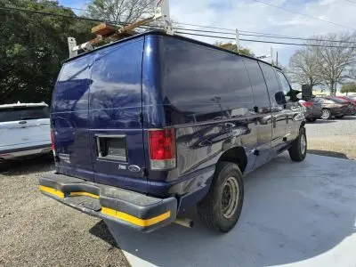 2013 Ford E-Series E-250 Van photo 3