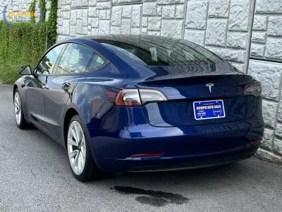 2023 Tesla Model 3 Base photo 4
