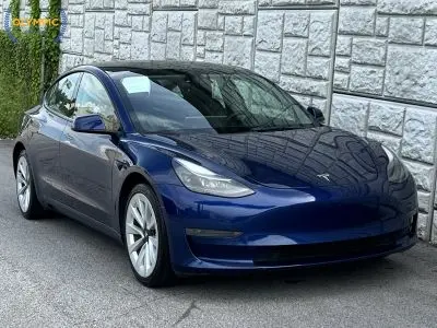 2023 Tesla Model 3 Base photo 3