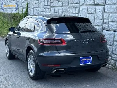 2018 Porsche Macan Base photo 4
