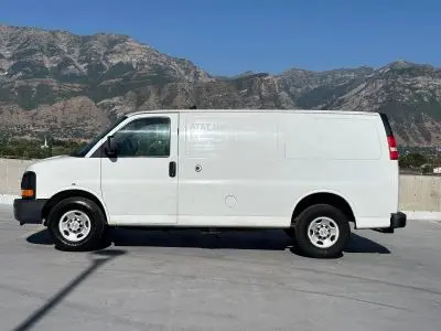 2013 Chevrolet Express 2500 Work Van HD photo 4