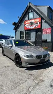 2013 BMW 5 Series 528i xDrive Sedan photo 4
