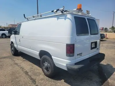2011 Ford E-Series E-250 Van photo 5