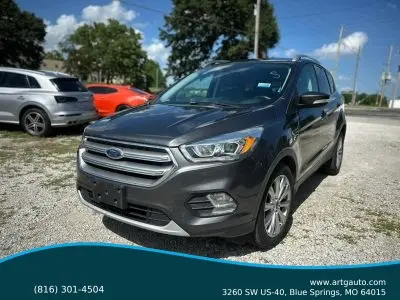 2017 Ford Escape Titanium photo 4