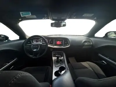2017 Dodge Challenger SXT photo 5