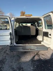 2013 Ford E-Series E-150 Van photo 4