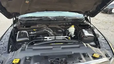 2012 RAM 1500 SLT Crew Cab photo 3